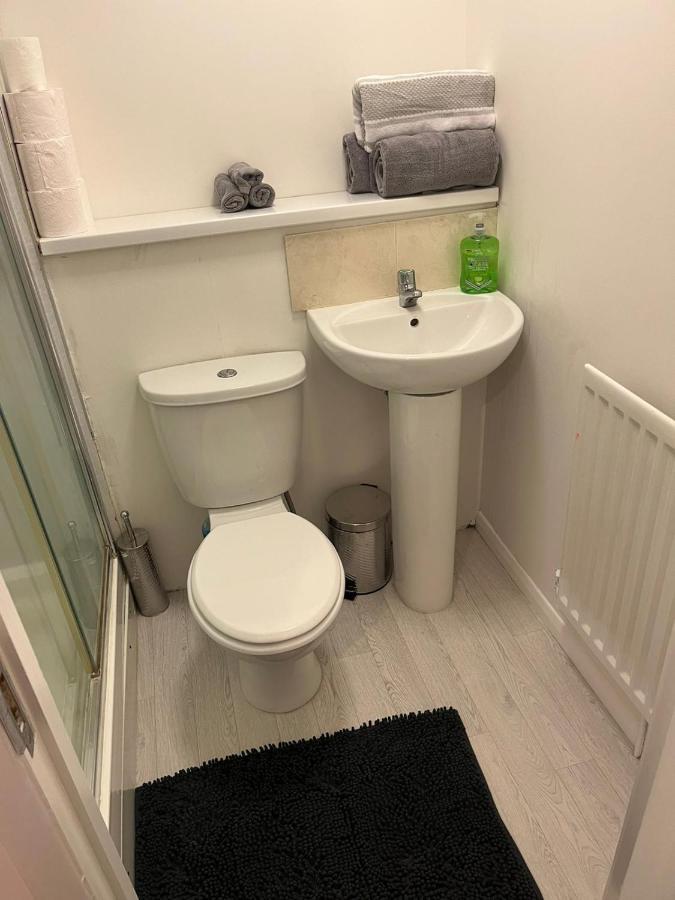 2 Bed Hengrove Villa Bristol Esterno foto